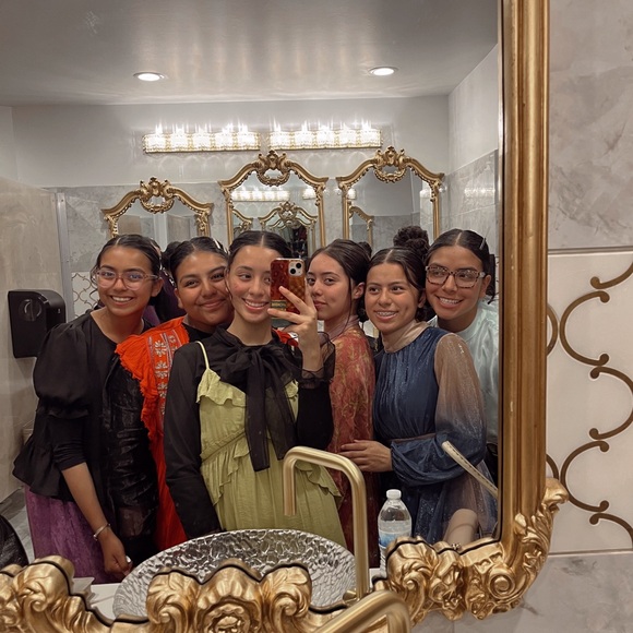 hey welcome to my posh :) - Picture 2 of 7